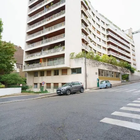 Studio In The Prestigious 16th Paris! Apartmán *