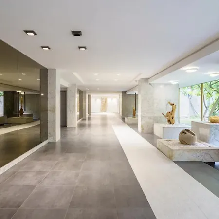 Studio In The Prestigious 16th Paris! Paříž